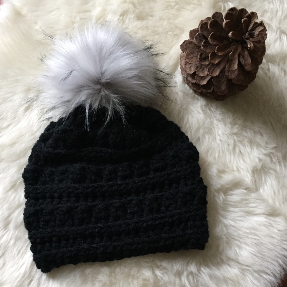 Black Bobble